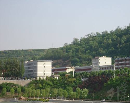 射洪縣金龍職業技術學校